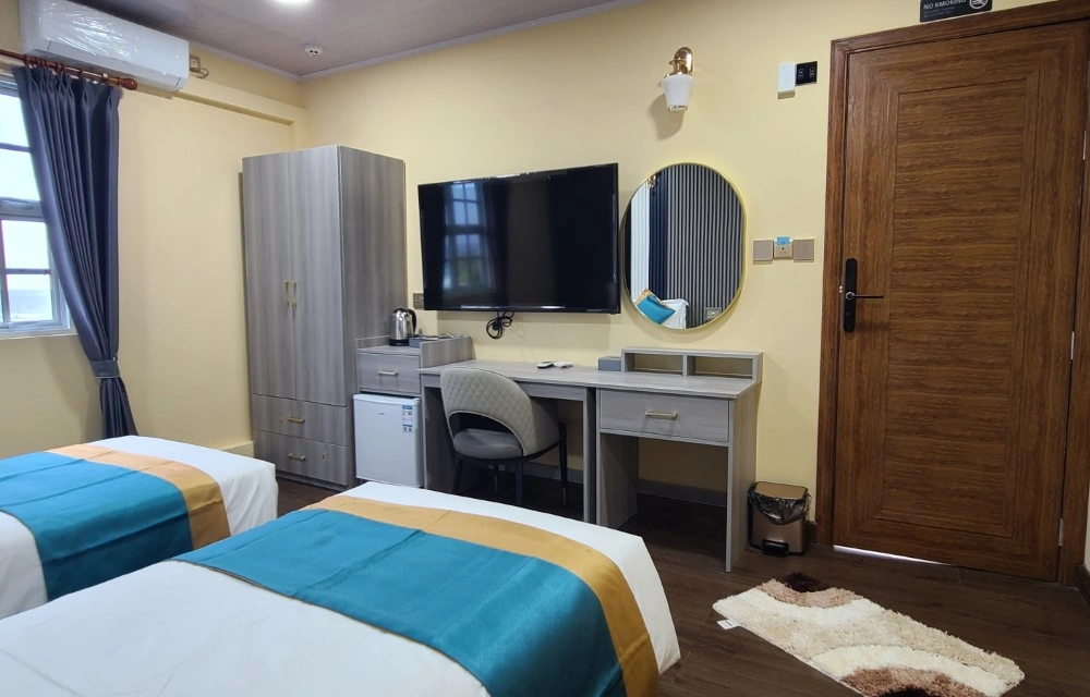 Breeze Haven Surf Retreat Slider Pictures